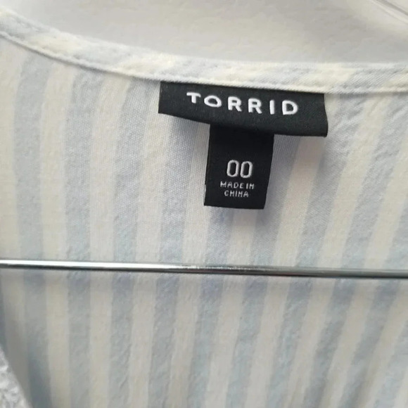 Torrid Blue & White Striped Challis Wrap Dress 00 - Picture 4 of 13